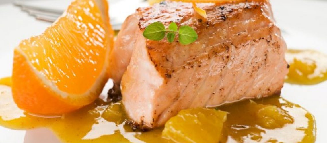 receta-de-salmon-en-papillote-a-la-naranja-655x368